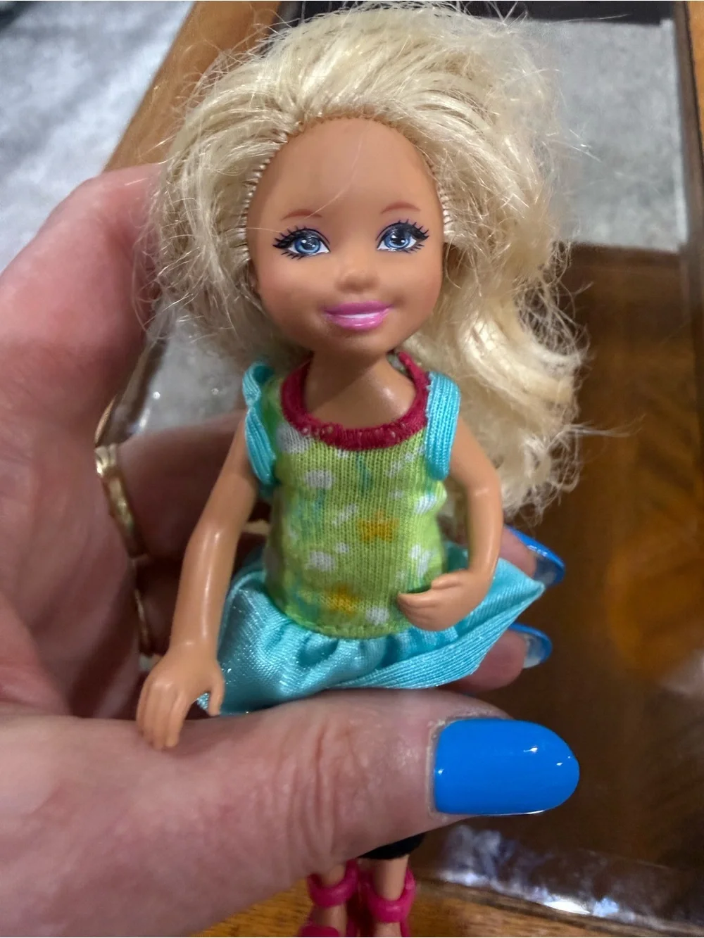 Barbie CHELSEA Doll Blonde Wearing Blue & Green Dress Bent Arm  5